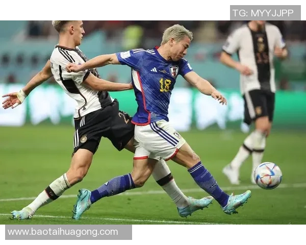 《逆风飞扬 梦想踢进世界杯 球场背后的励志足球人生》