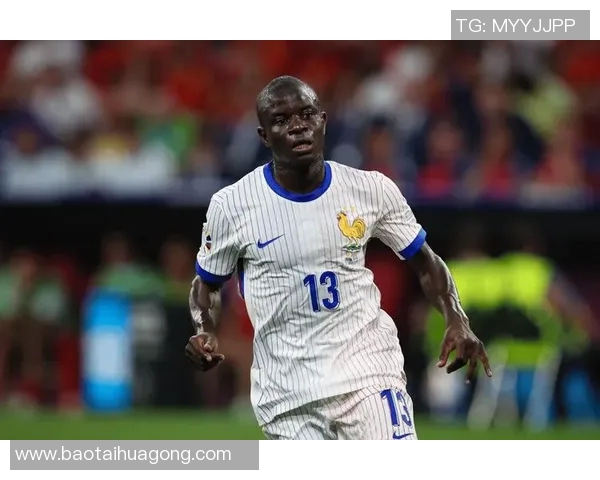 北美足球现役球星风采与发展趋势分析